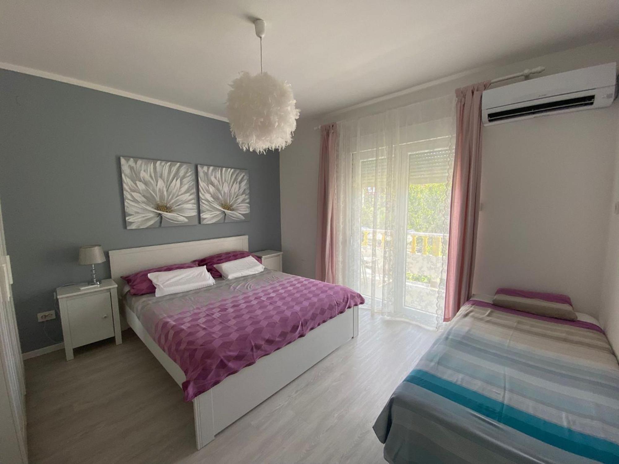 Apartments Mare Banjol Eksteriør bilde